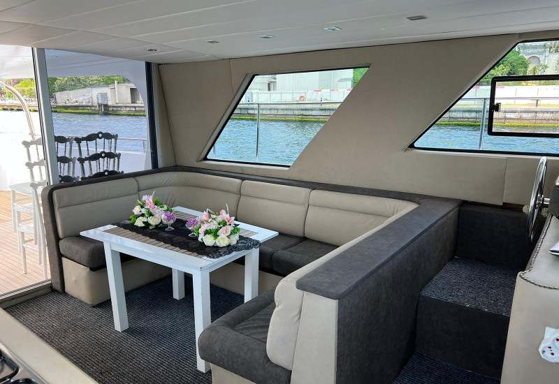 Private Yacht Tour