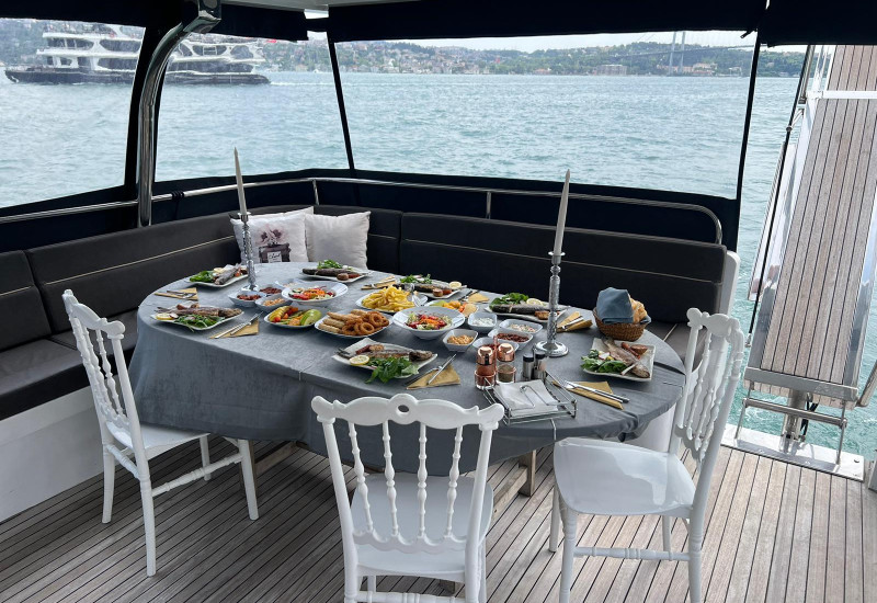 Private Yacht Tour Private Yacht Tour
