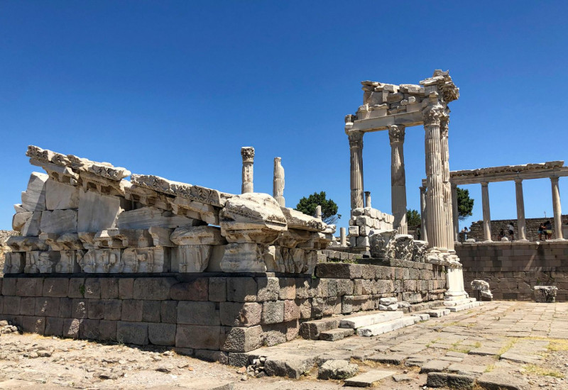 Daily Pergamon Tour Daily Pergamon Tour