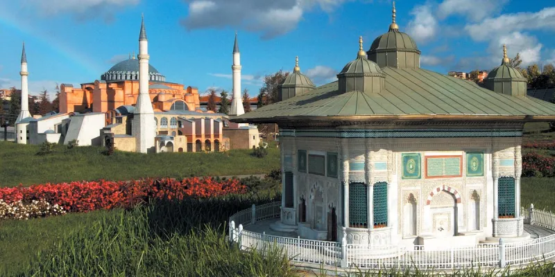 Daily Istanbul Miniaturk & Energy museum Tour 4