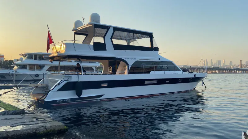 Private Yacht Tour 2