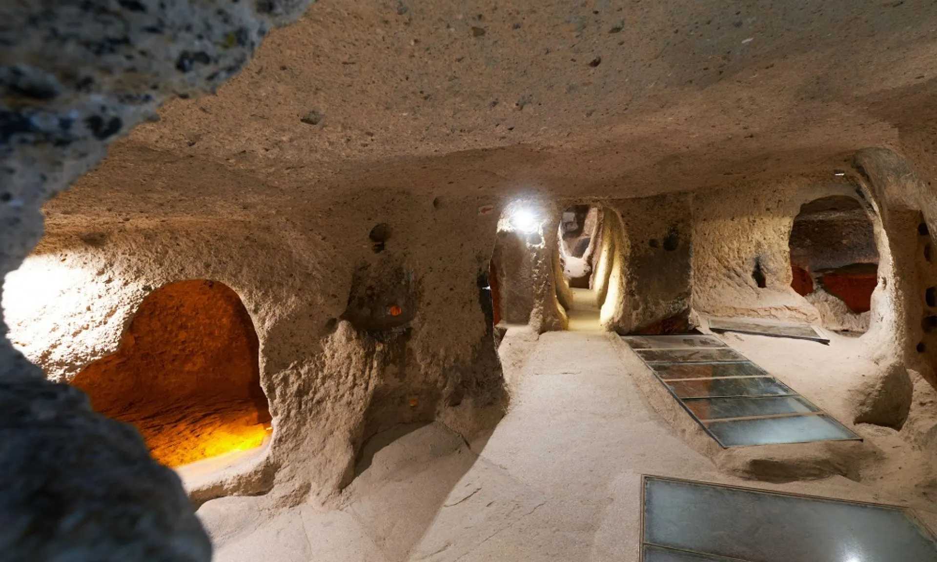 2 Day Cappadocia Tour From Pamukkale - Flight Tickets,Accomodation and Guidence Included