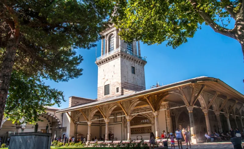Istanbul Archaeology Museum & Topkapi Palace Tour 4